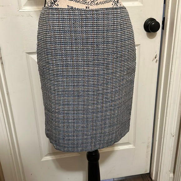 Petite Sophisticate Dresses & Skirts - Petite sophisticate tweed skirt - size 4, blue, black and tan.